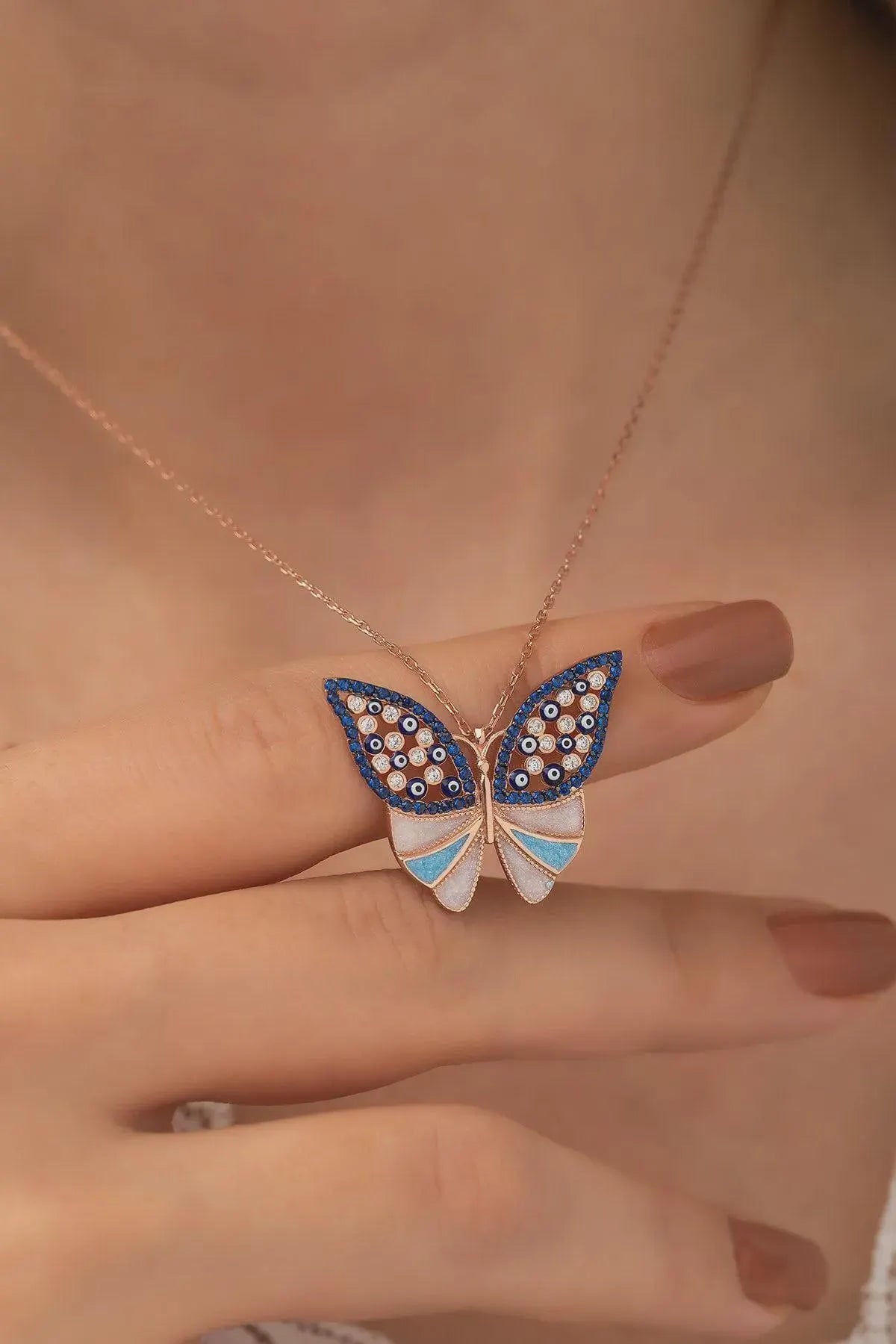 Kristallener Schmetterling