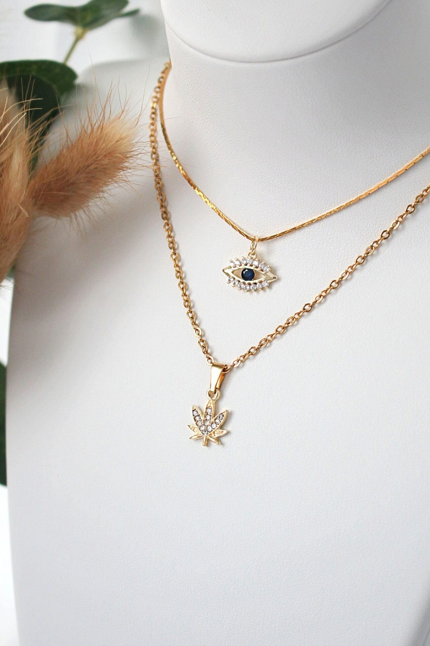 24K Cannabisblad Ketting