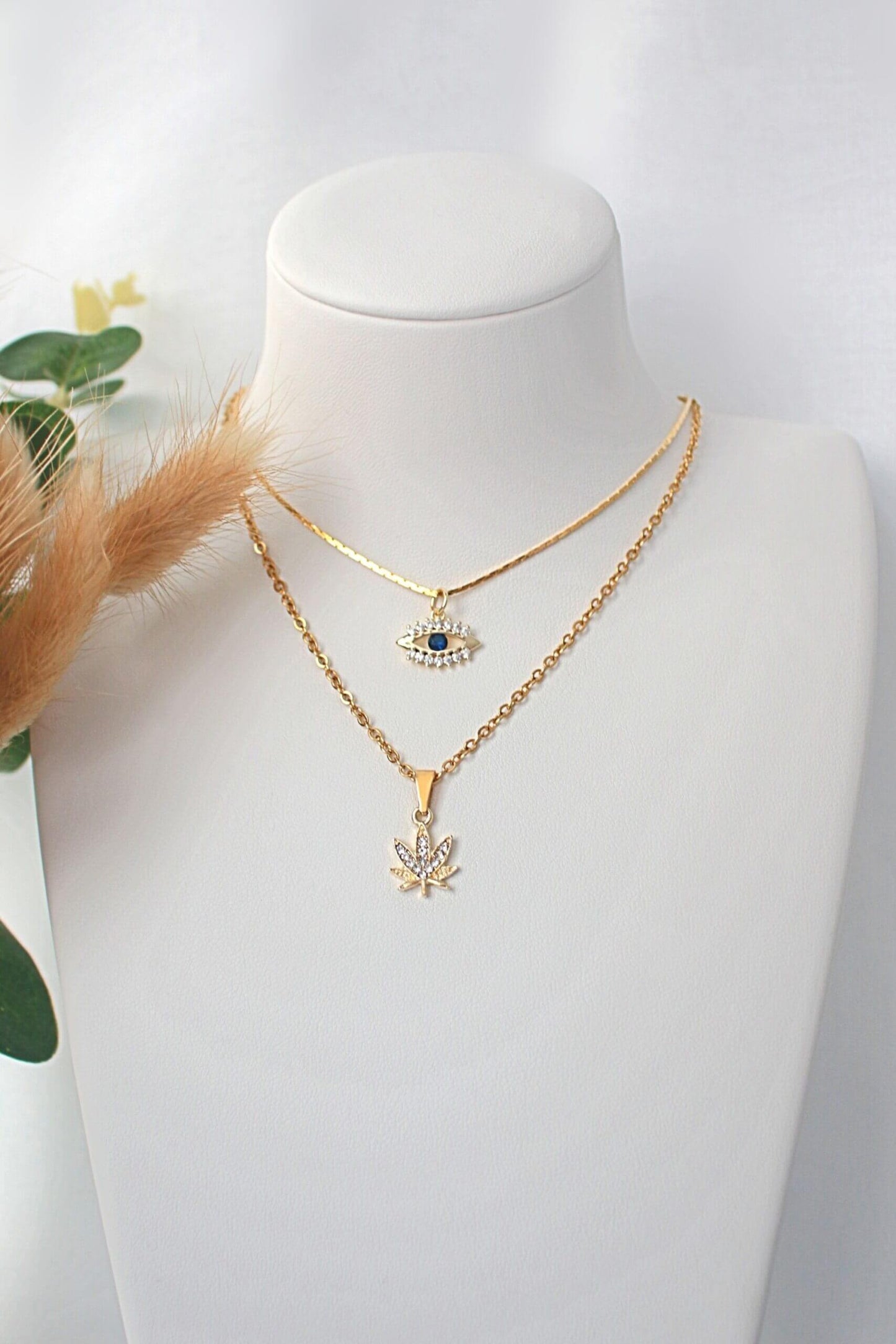 24K Cannabisblad Ketting
