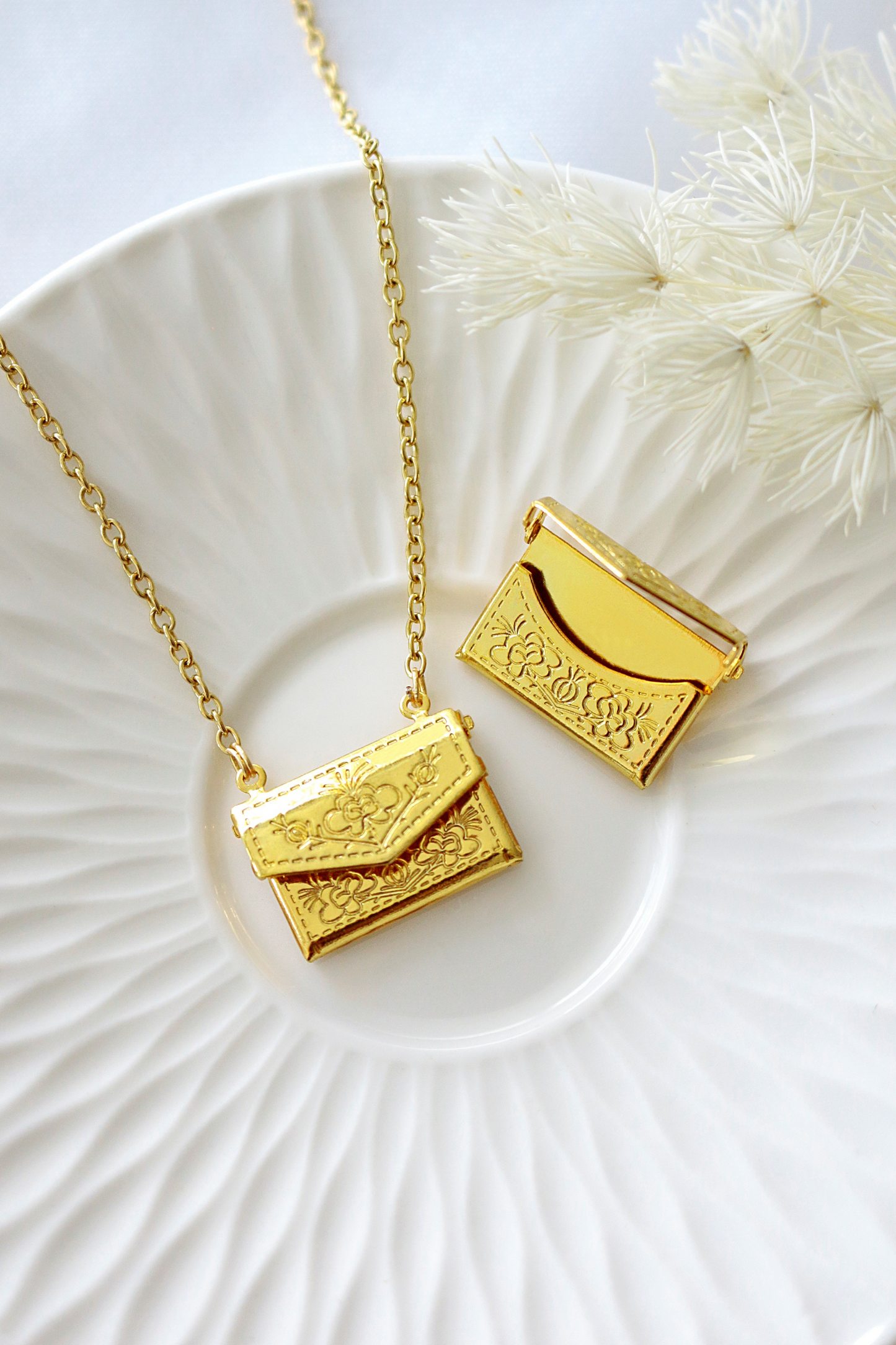 24K Envelop Ketting
